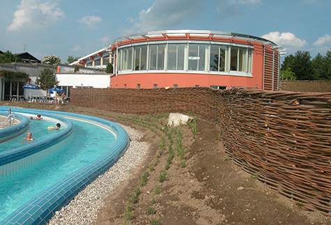 Bereichsabgrenzung - Therme Bad Endorf, Geflochtener Weidenzaun